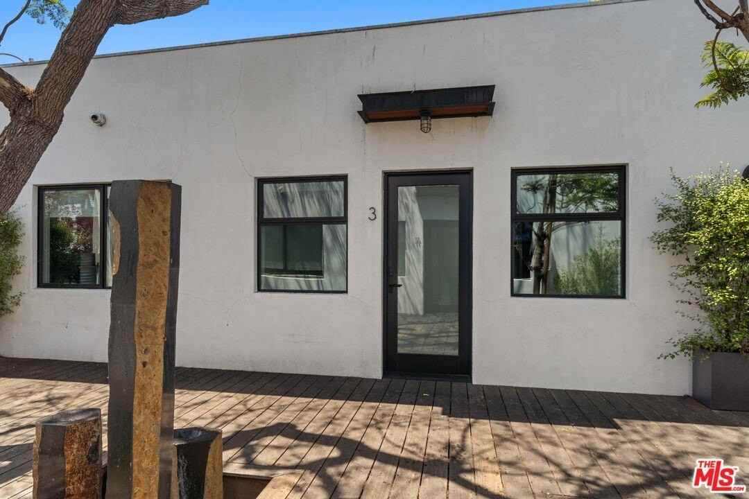 1325 Cabrillo Ave Apt 3 - Photo 5 of 13