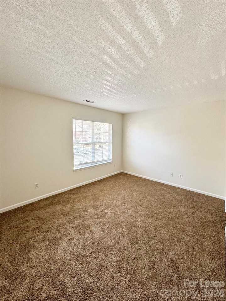 3734 Melrose Cottage Dr - Photo 3 of 16