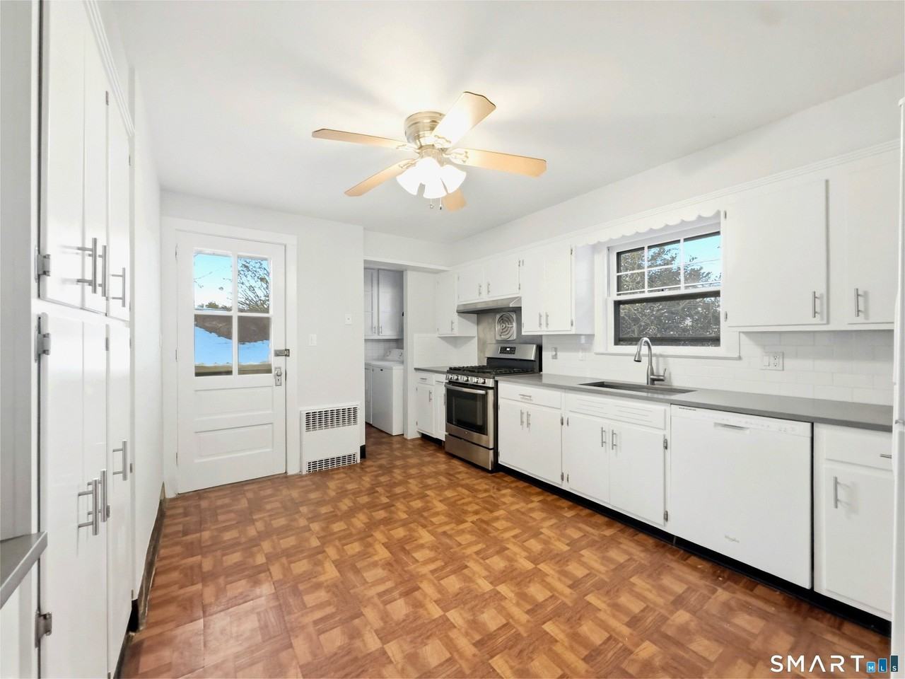 40 Orchard Pl Unit 2 #2 - Photo 4 of 14