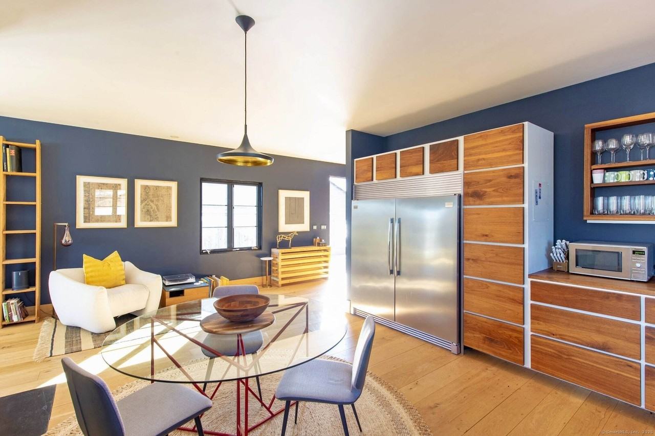 120 Lime Rock Rd - Photo 3 of 18