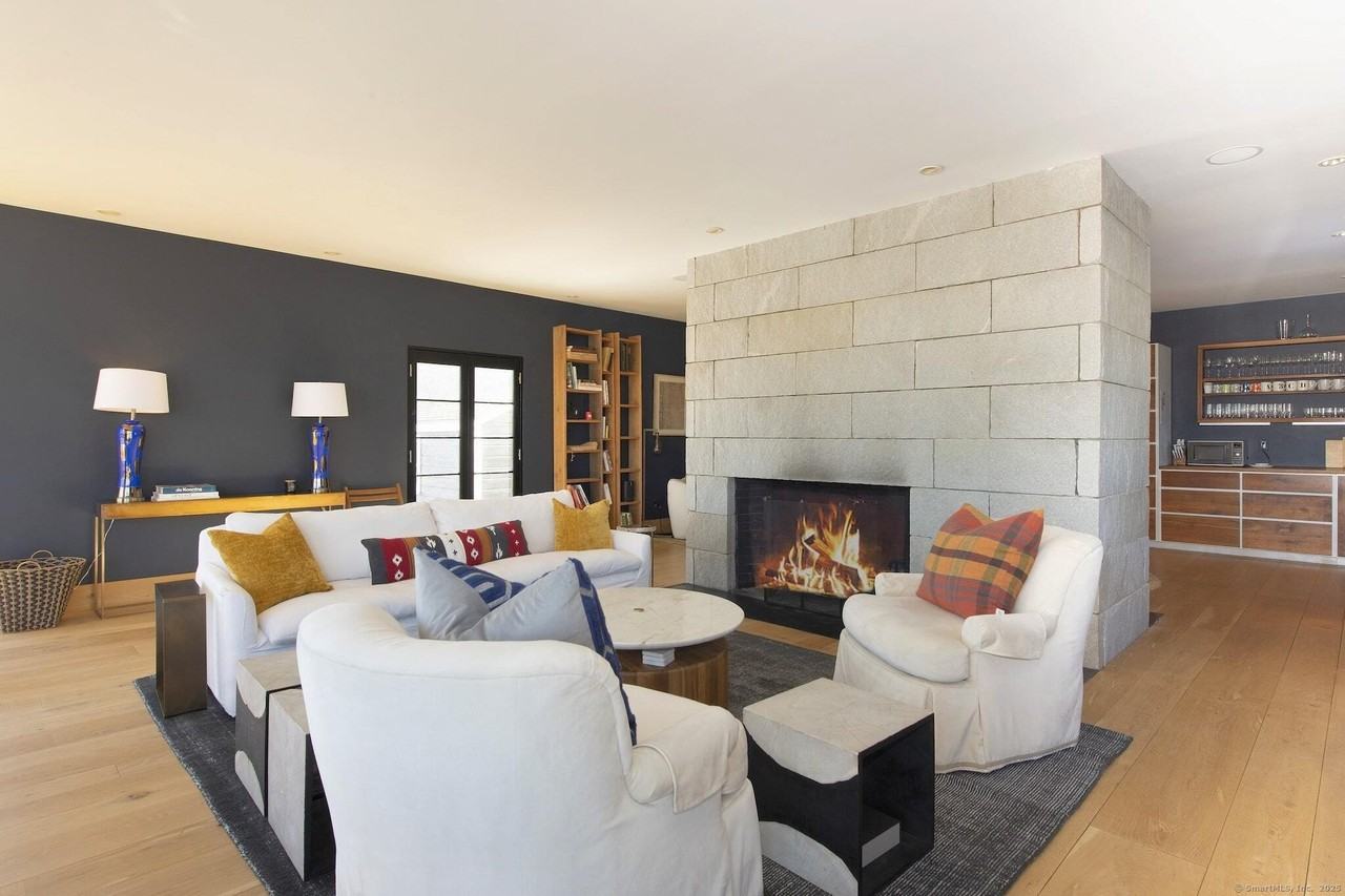 120 Lime Rock Rd - Photo 5 of 18