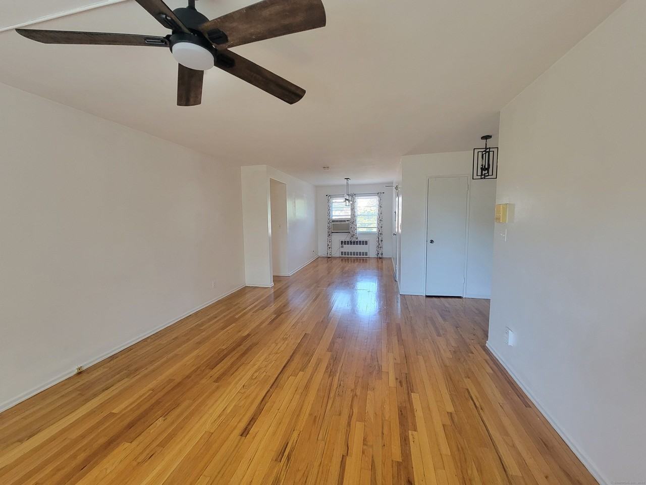 73 Hope St Unit C - Photo 4 of 5