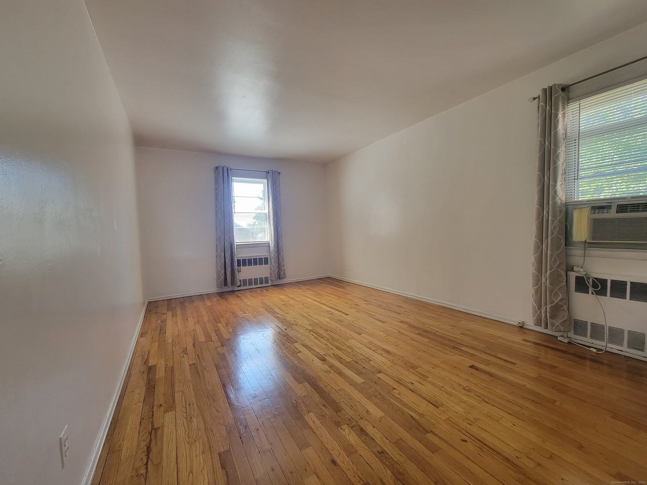 73 Hope St Unit C - Photo 5 of 5