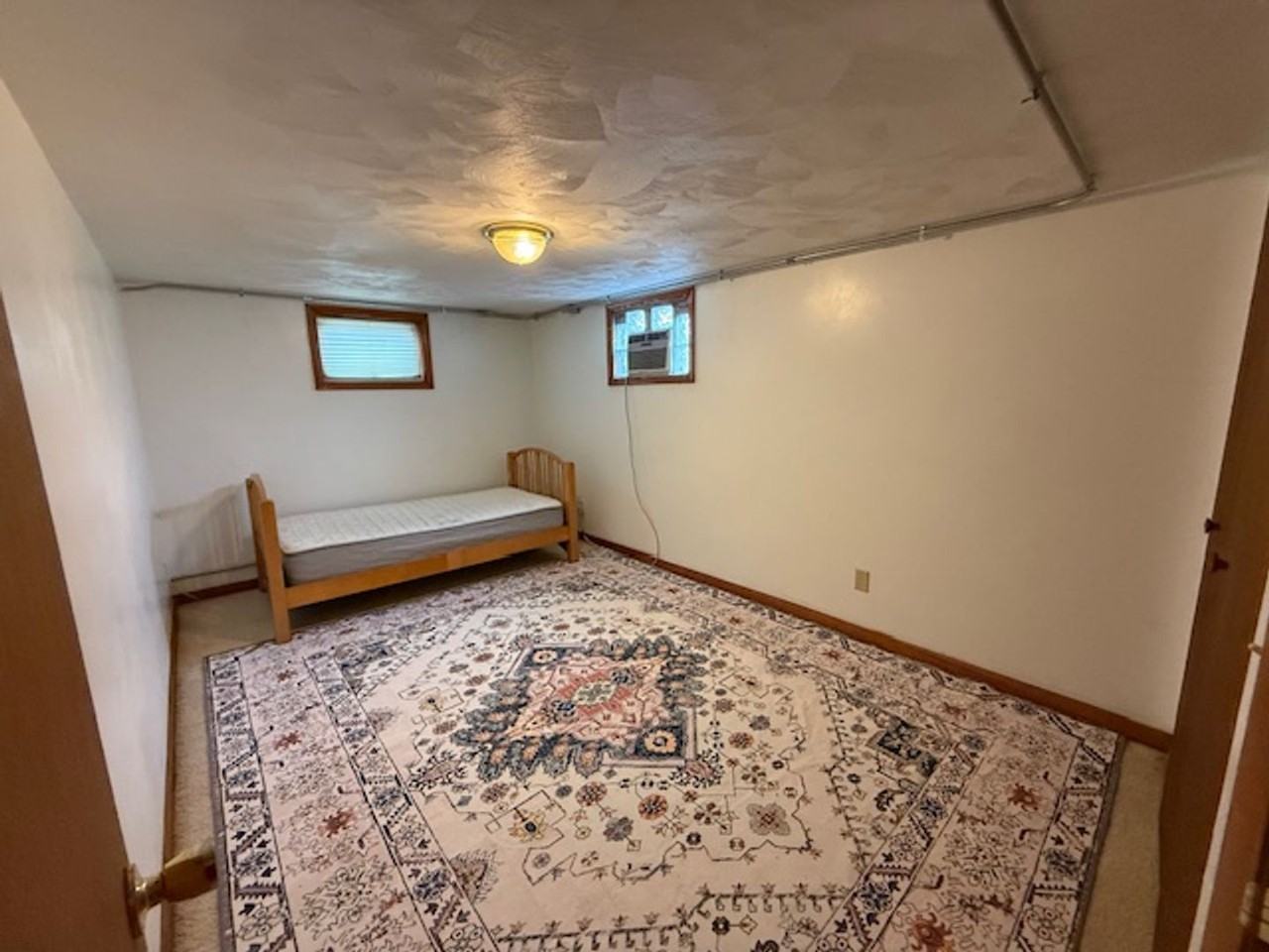 1530 Spruce St - Photo 5 of 10