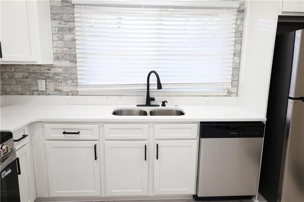 1876 Sandtown Rd Sw - Photo 3 of 20