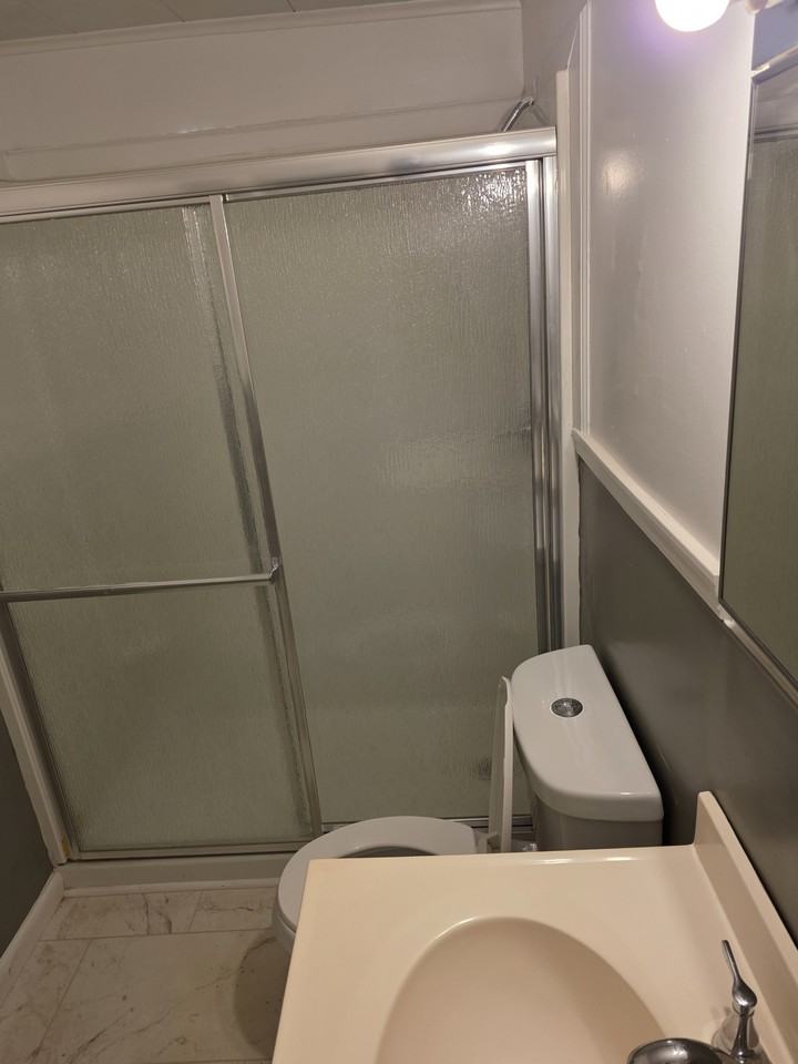 112 Montgomery Ave #1 - Photo 3 of 10