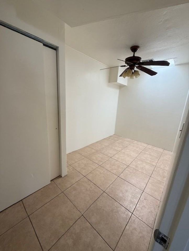 489 N 10th St - Photo 4 of 6