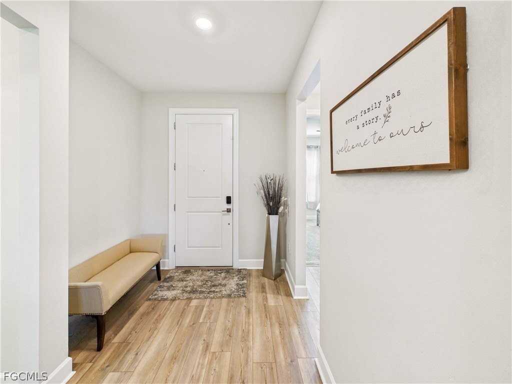 19563 Utopia Ln - Photo 2 of 27