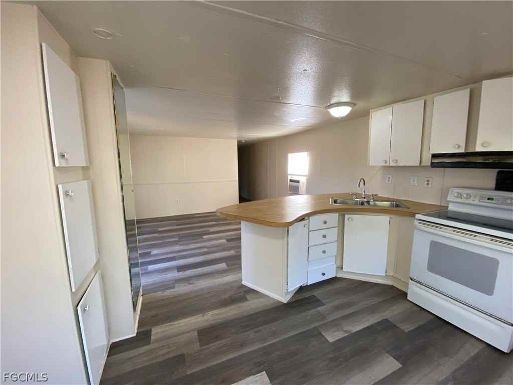 7535 Mcdaniel Dr - Photo 5 of 15