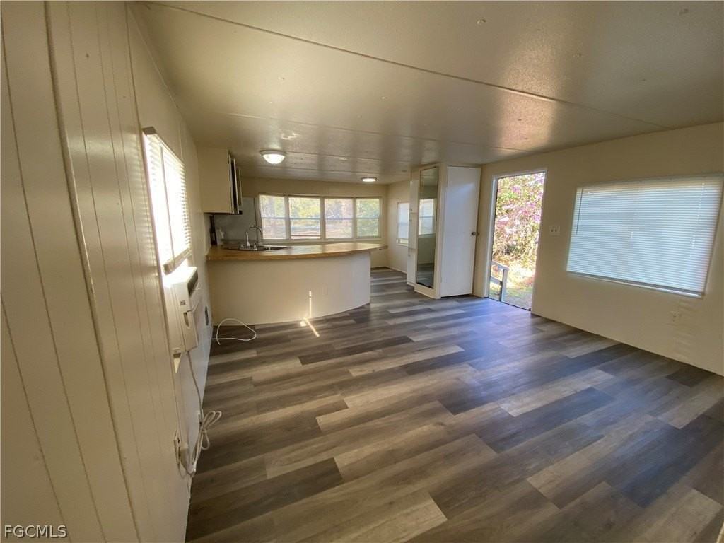 7535 Mcdaniel Dr - Photo 7 of 15