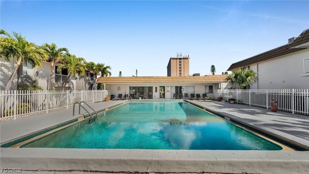 1830 Maravilla Ave #510 - Photo 2 of 21