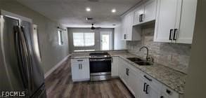 3919 Luverne St - Photo 2 of 17