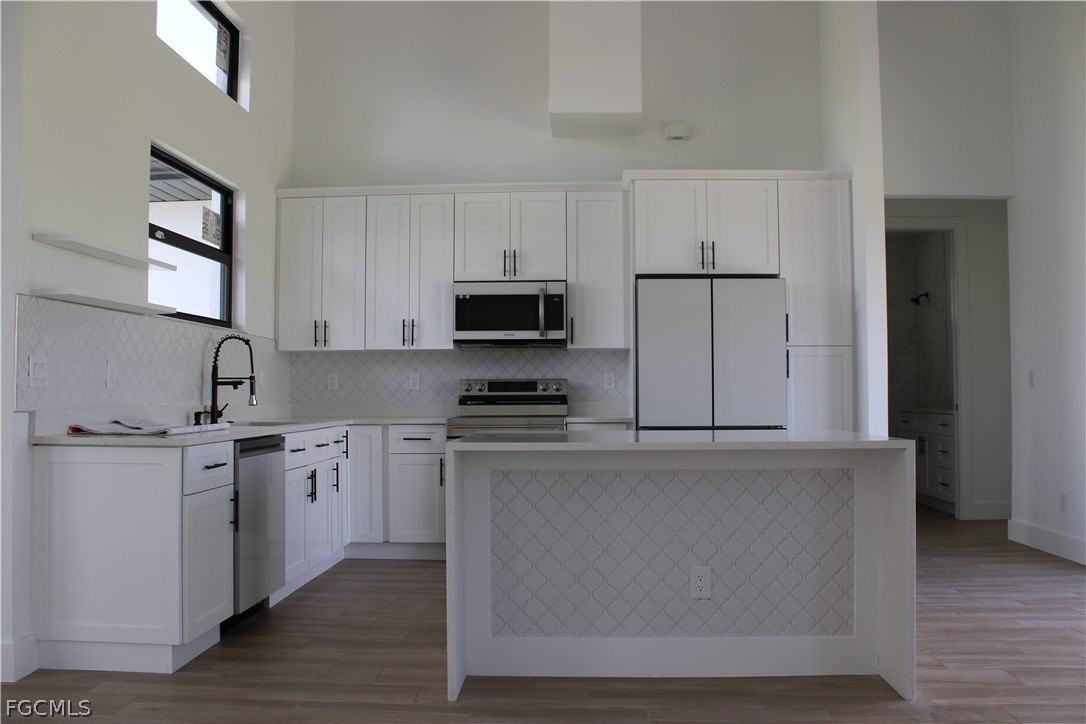 4607 Nw 31st Ter - Photo 3 of 20