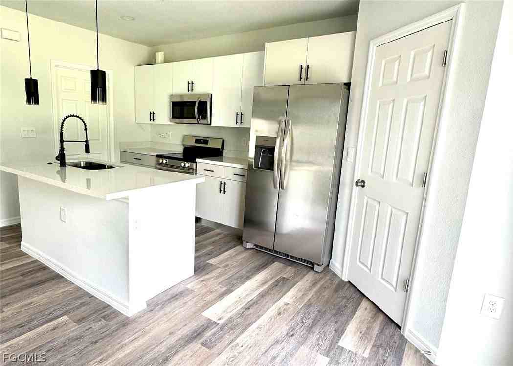 336 Hermosa Ave - Photo 4 of 33