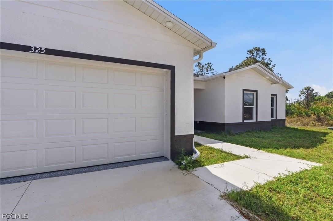 325 Hermosa Ave - Photo 4 of 38