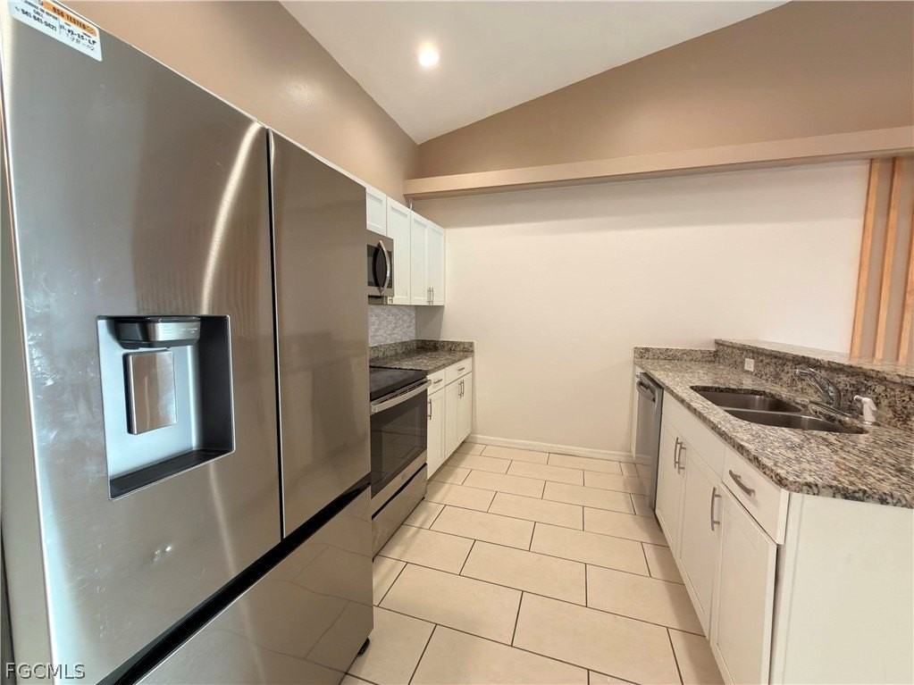 4124 Skyline Blvd - Photo 7 of 13