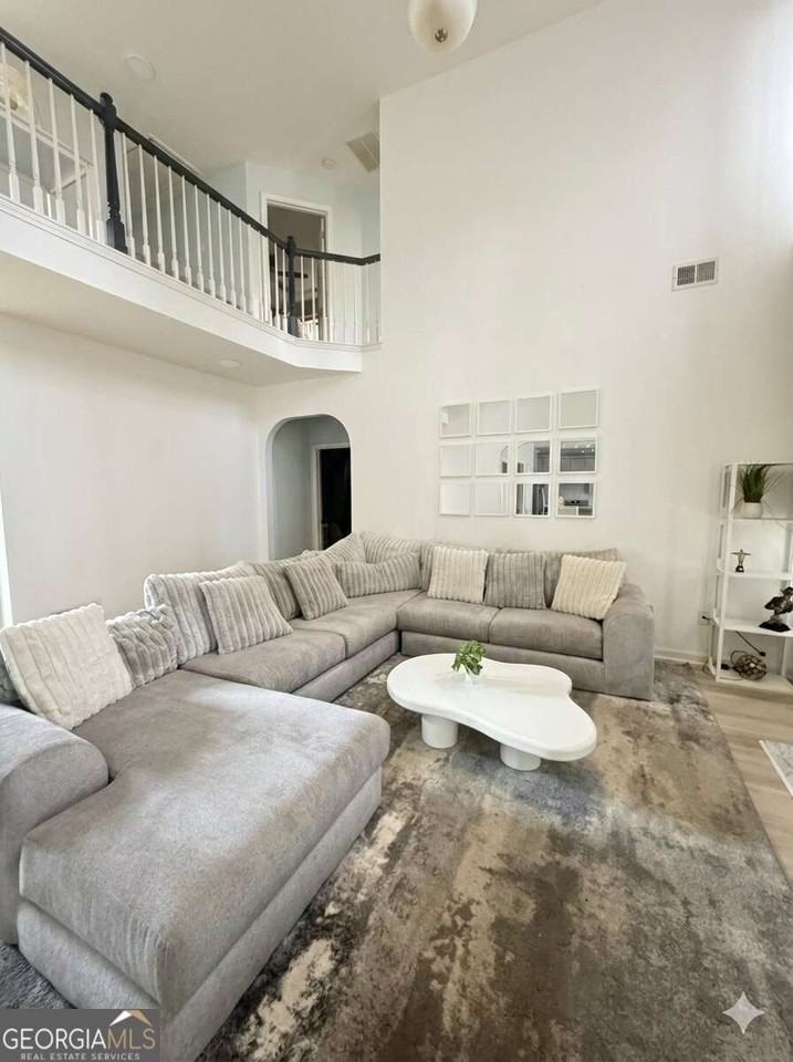 3701 Landau Ln Sw - Photo 3 of 14