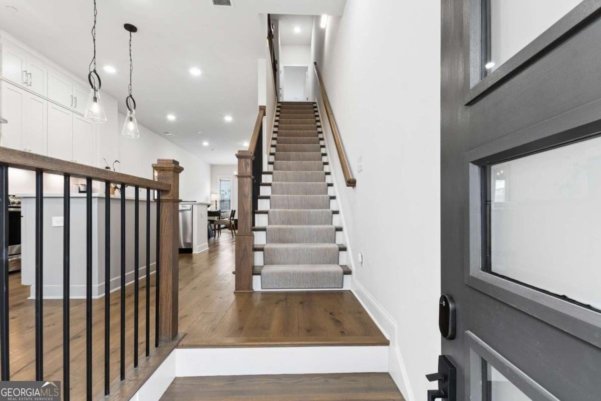 4217 Deming Cir - Photo 2 of 21