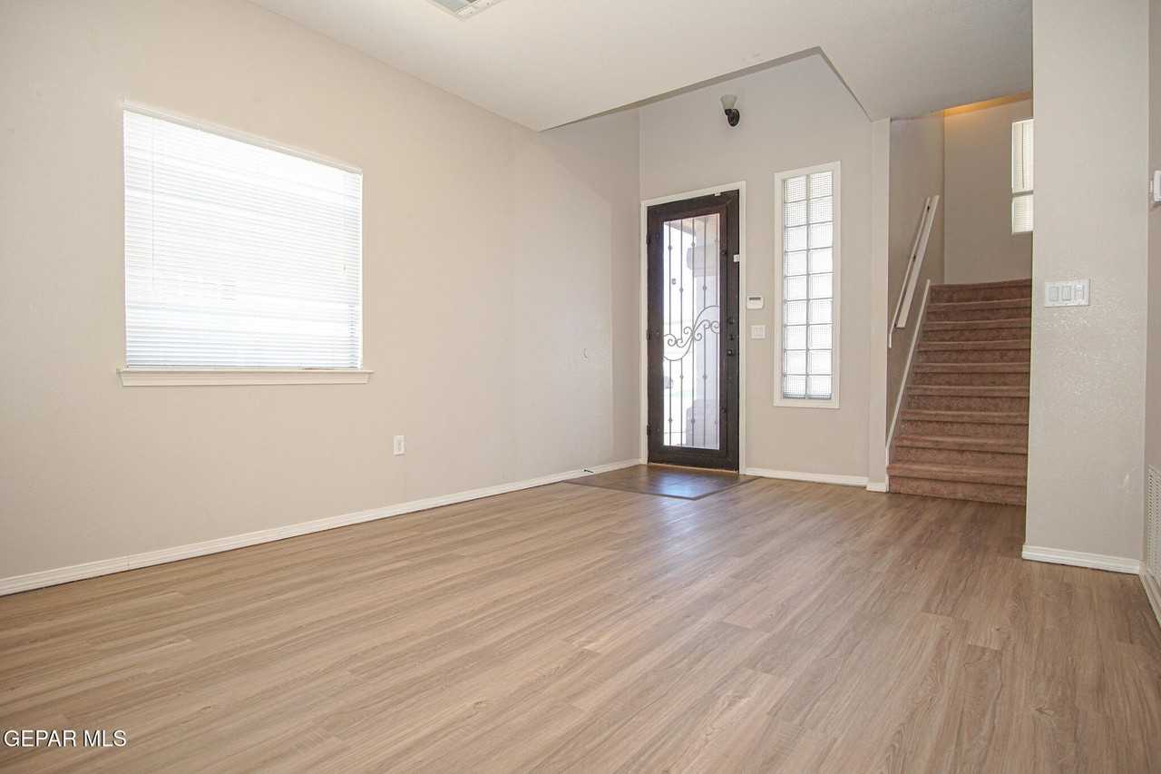 3183 Diego Aidan Dr - Photo 3 of 29