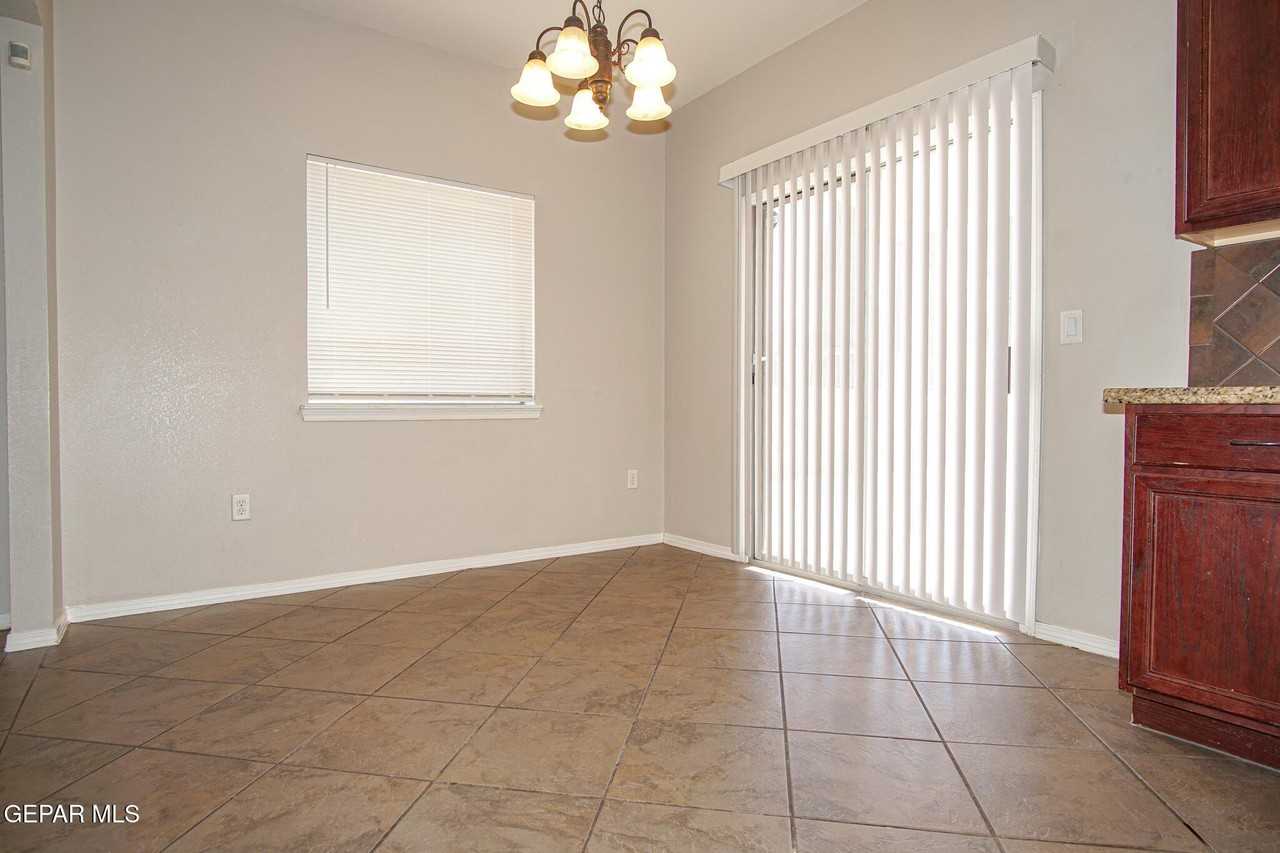 3183 Diego Aidan Dr - Photo 7 of 29