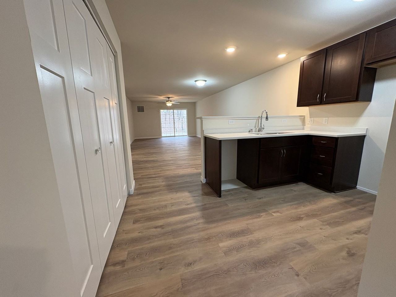 Hidden Hollow Apartments - Photo 6 of 27