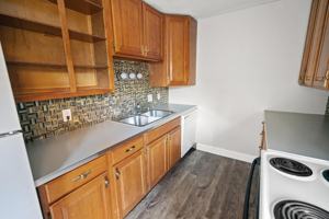 featured image of 1556 Meredith Dr #6