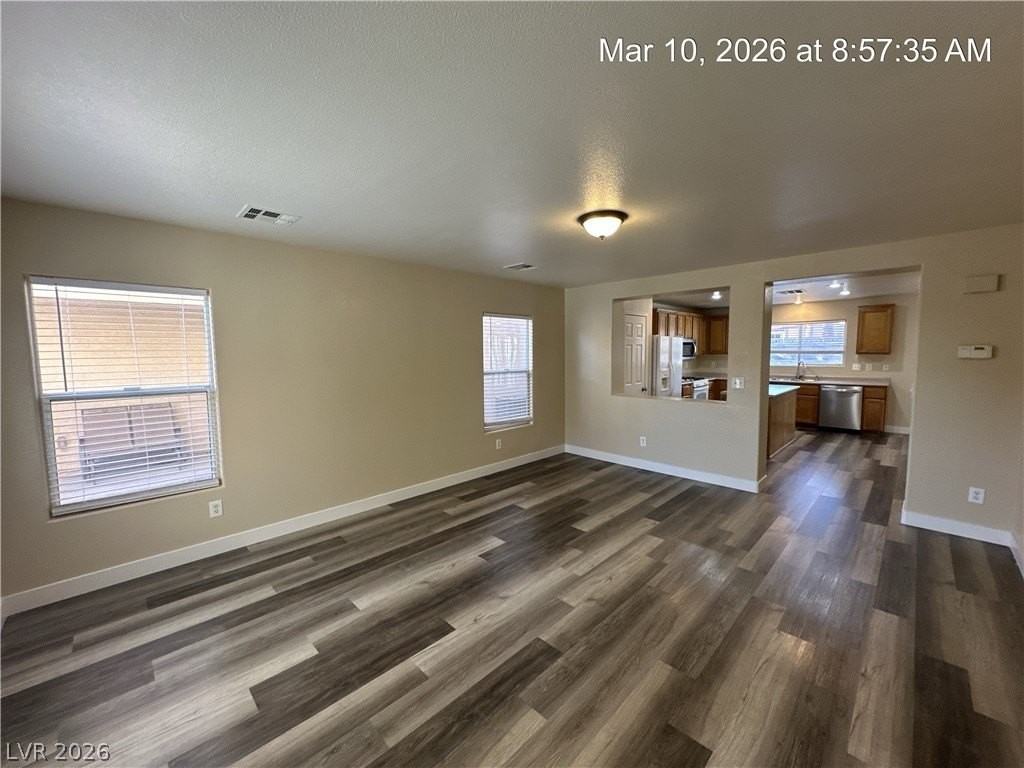 5023 Volcanic Rock Ln - Photo 4 of 34