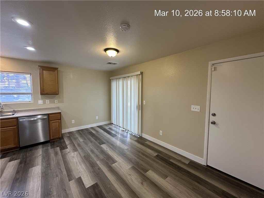 5023 Volcanic Rock Ln - Photo 7 of 34