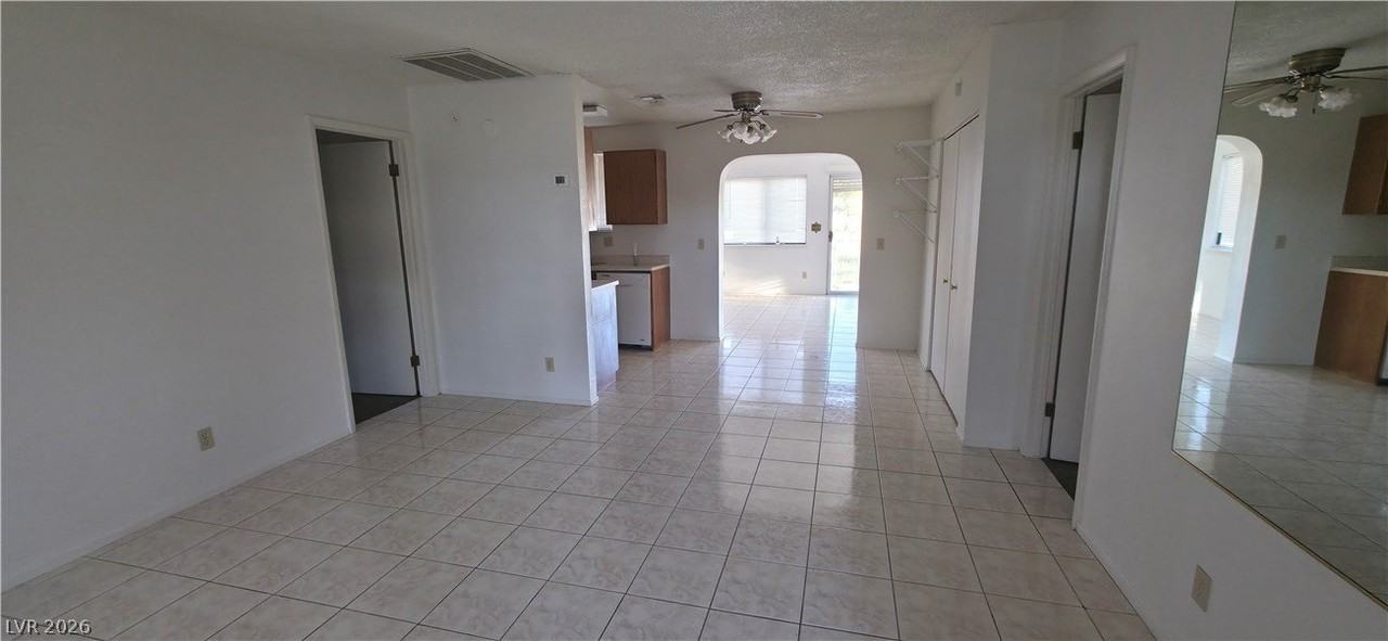 3000 E Mcgraw Rd #B - Photo 7 of 16