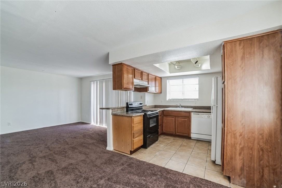 7200 Pirates Cove Rd #1049 - Photo 3 of 12