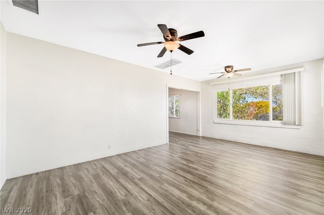 107 Joshua St - Photo 3 of 18