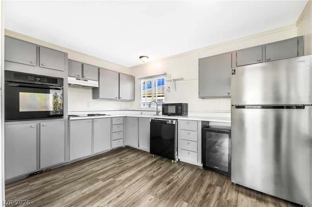 107 Joshua St - Photo 7 of 18