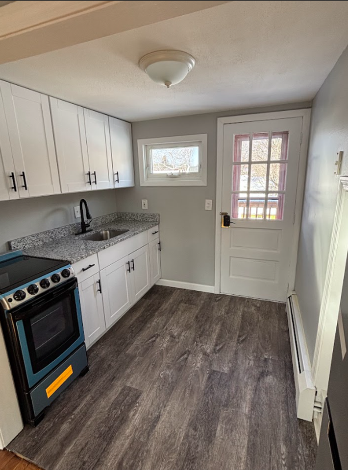 131 Main St. Plaistow NH - Photo 3 of 10