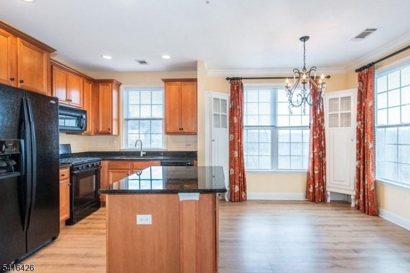 1408 Wharton Ct - Photo 6 of 25