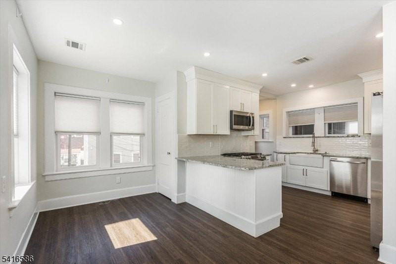 12A N Willow St - Photo 4 of 13