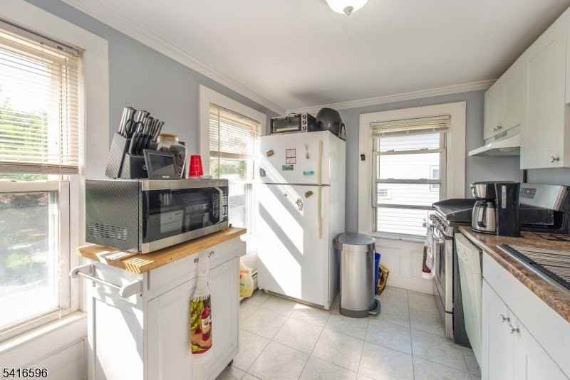 161 Western Ave - Photo 3 of 18