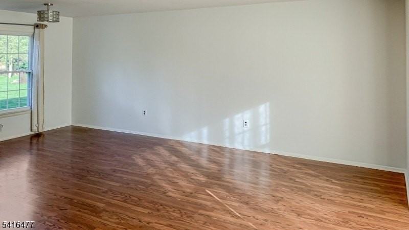 247 Fairfield Ln - Photo 3 of 17