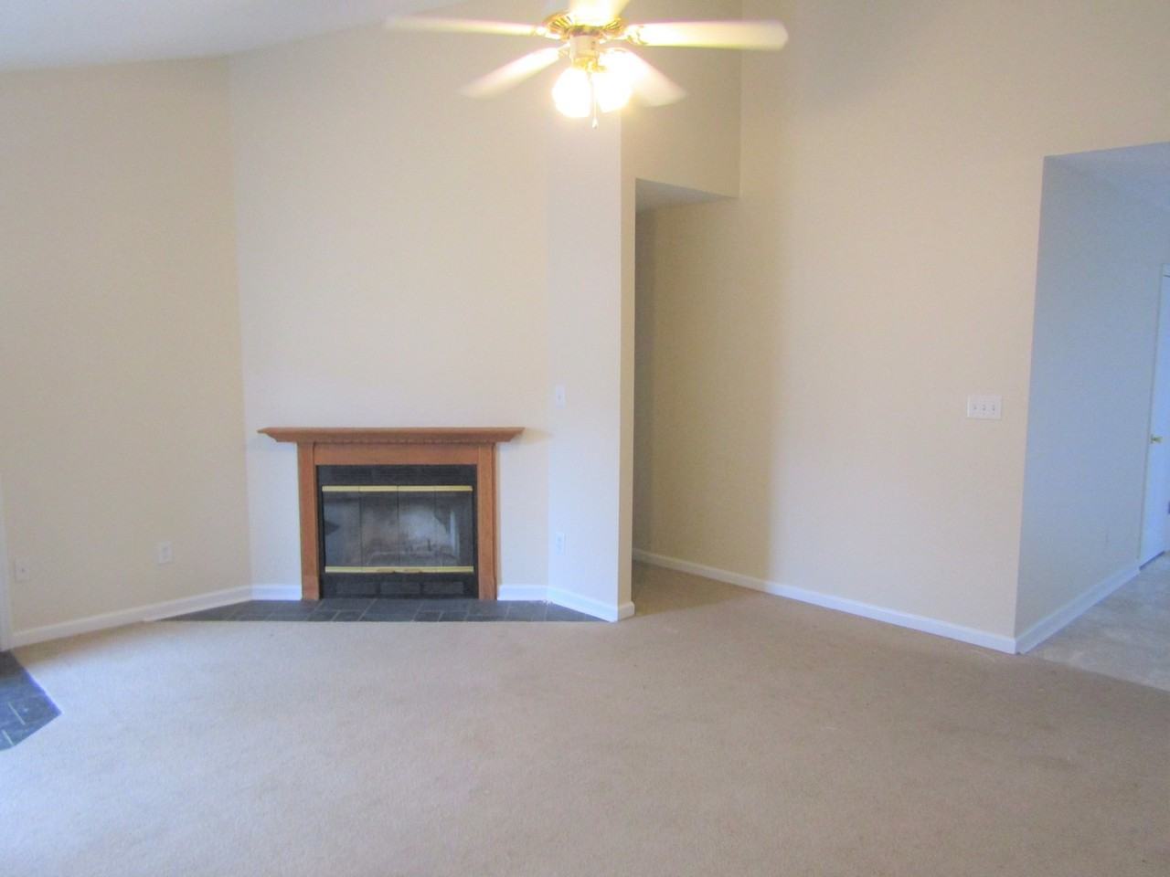 205 Stag Ct - Photo 3 of 13