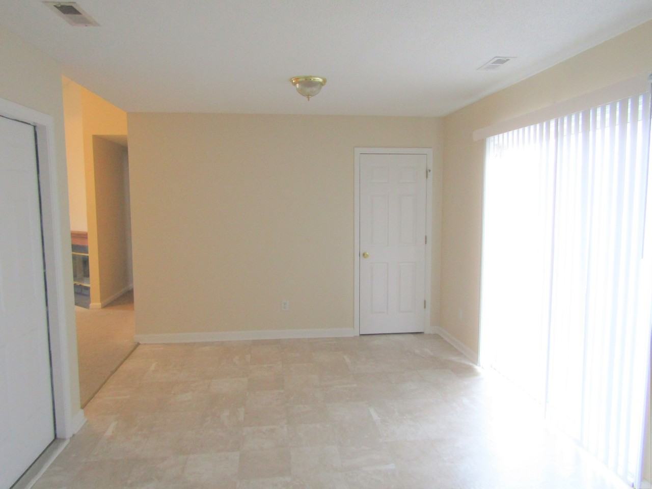 205 Stag Ct - Photo 7 of 13