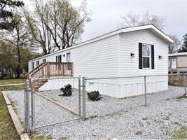 featured image of 6 Elcona St