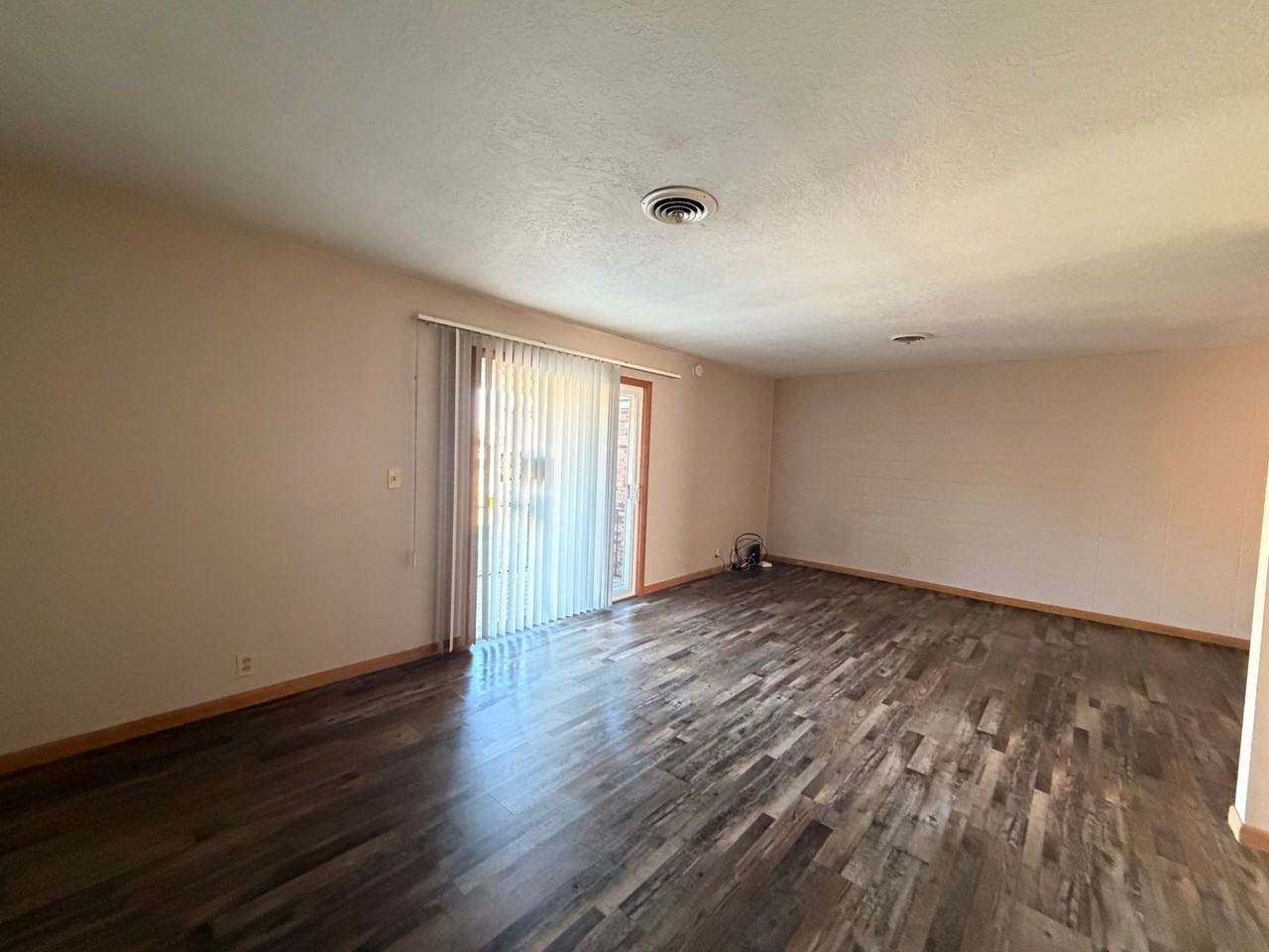 445 445 N. Madison Avenue- D 13 - Photo 2 of 9