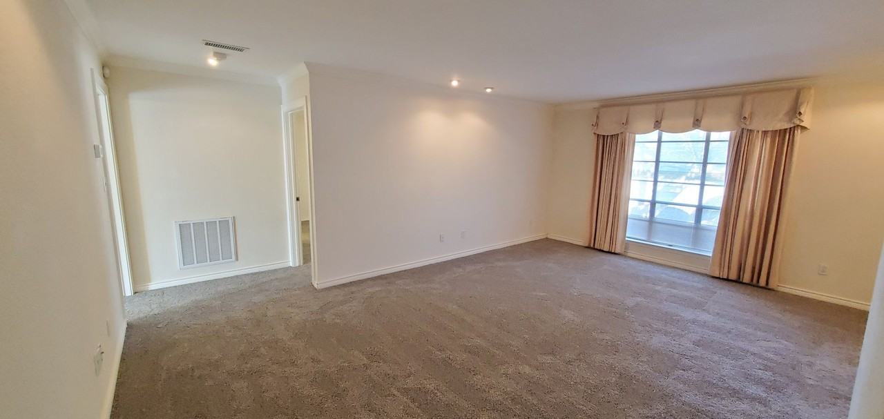 10574 High Hollows Dr #263 - Photo 2 of 19