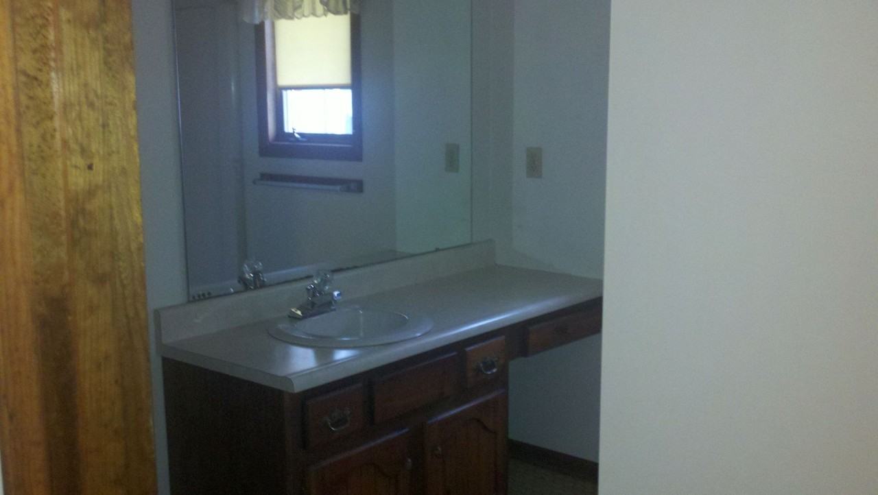 455 Hartmann Rd - Photo 3 of 6