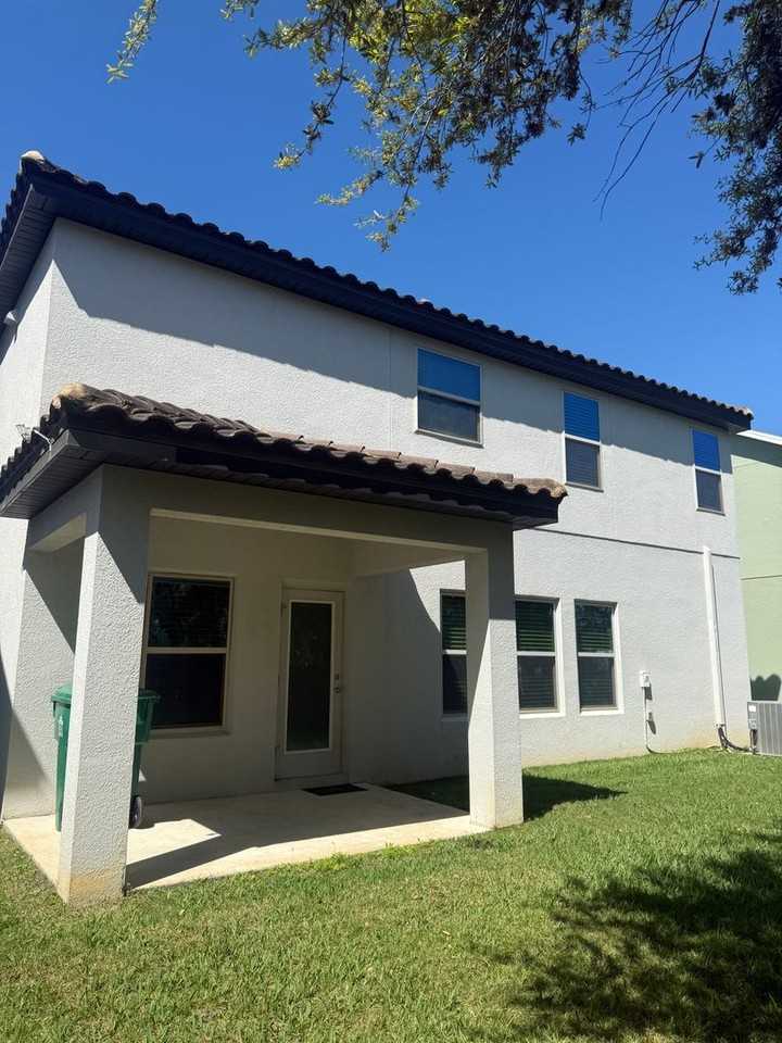 555 Marsh Reed Dr - Photo 4 of 42