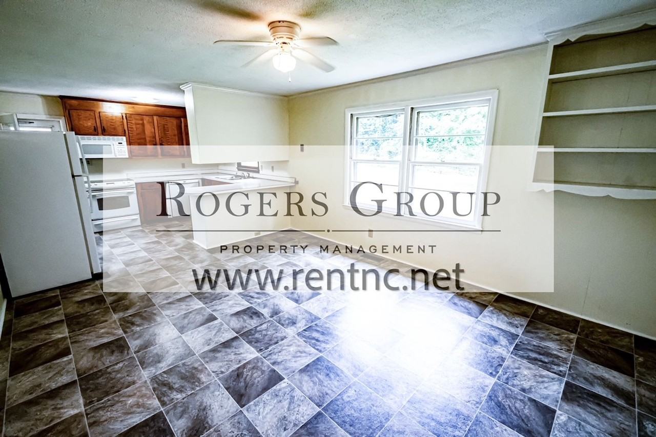 1690 Bearpond Rd - Photo 3 of 8