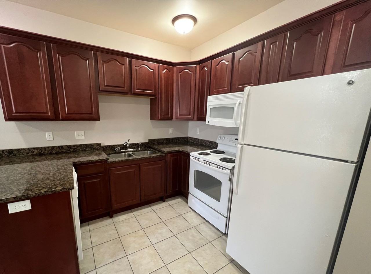 1210 Bertrand St #6 - Photo 7 of 8