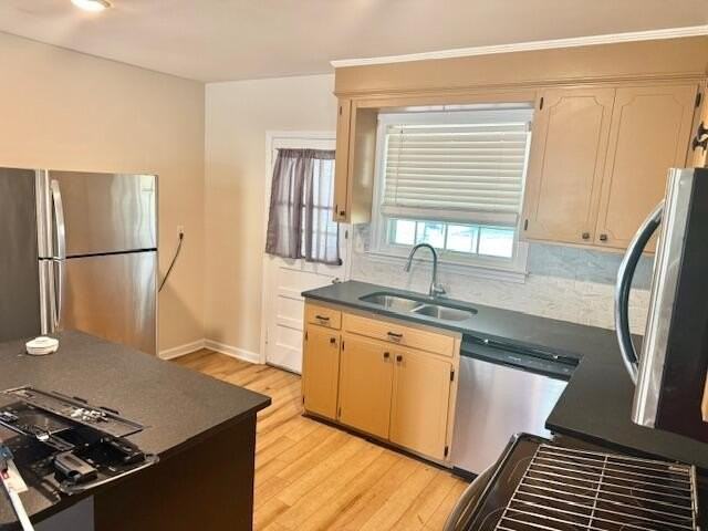 2730 Lakewood Dr - Photo 4 of 11