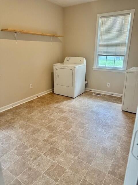 2730 Lakewood Dr - Photo 5 of 11