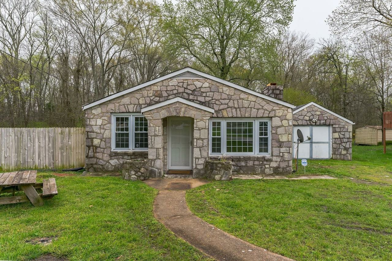 1706 Prigmore Rd - Photo 2 of 25