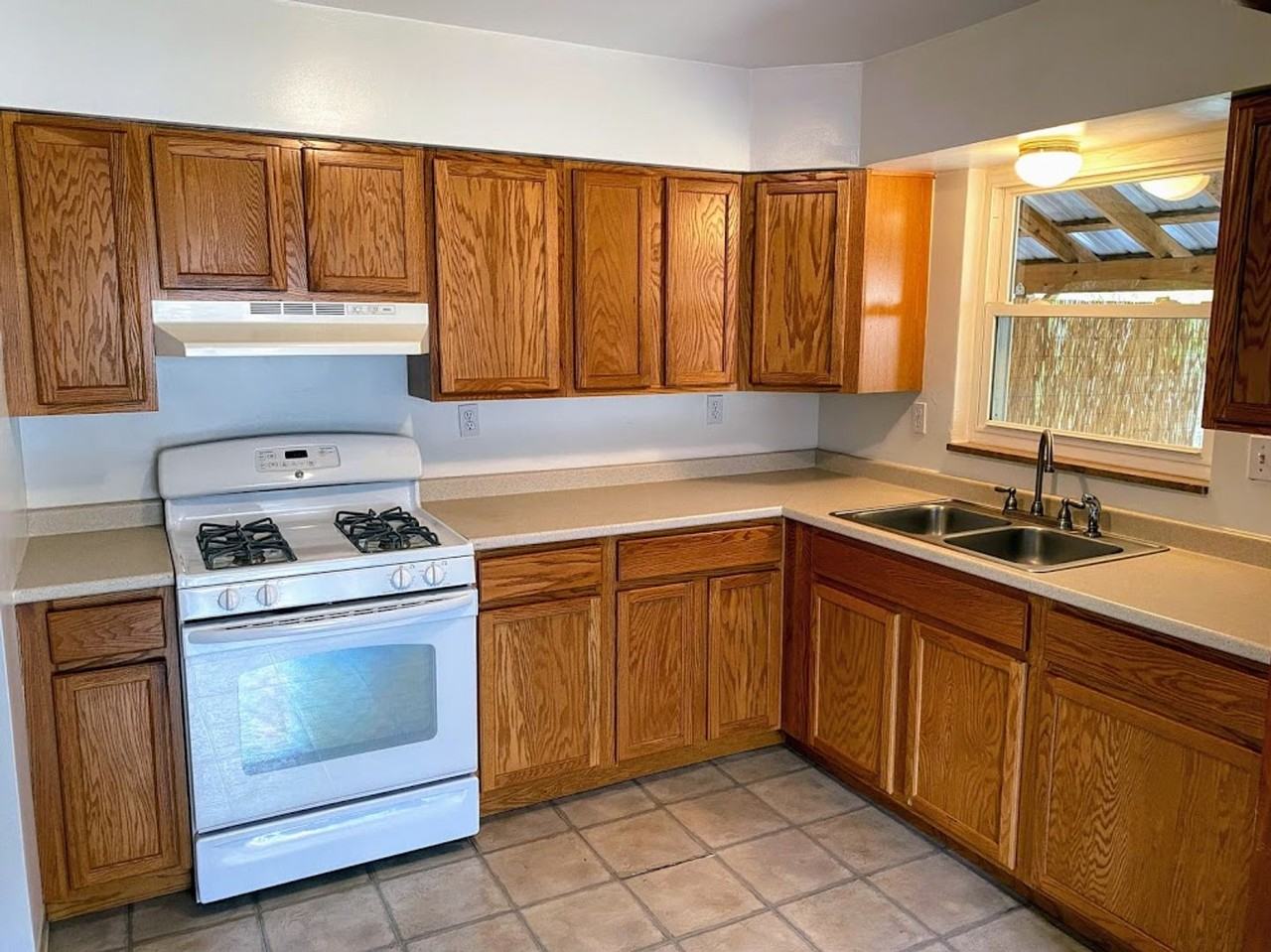 516 Mount Royal Blvd - Photo 7 of 20